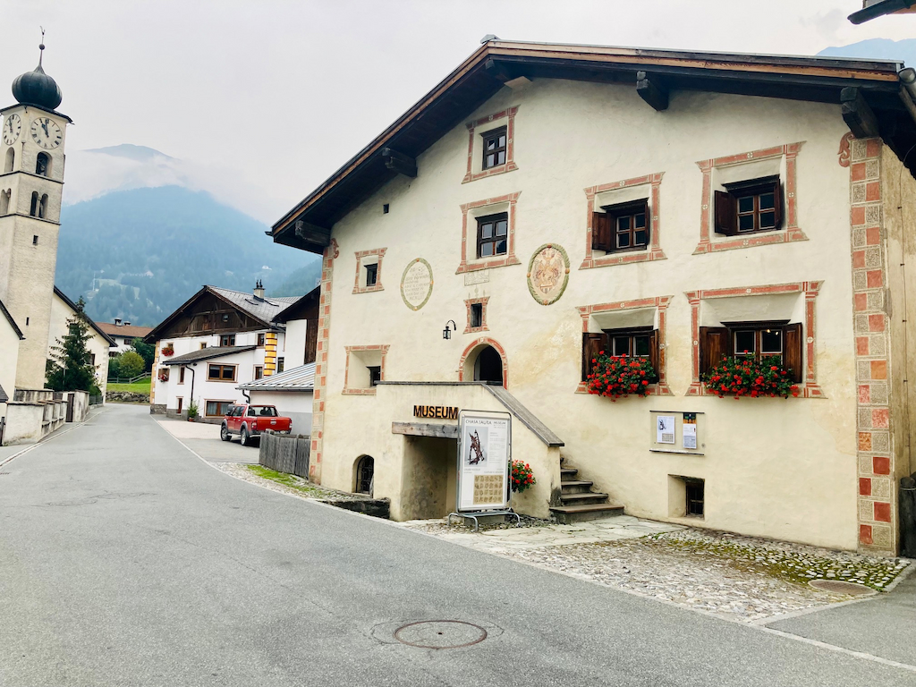 Chasa Jaura Museum Außenansicht